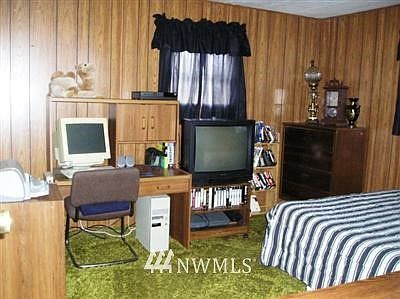 3rd image of 30216 W Street