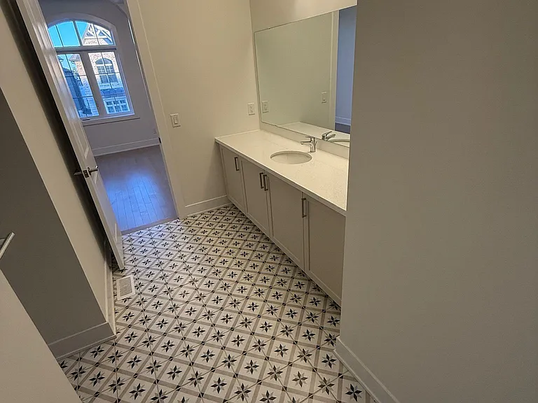 34 Nanhai Ave — Photo 32
