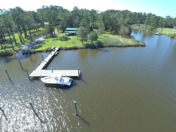 1605 Pamlico Road, Oriental, NC 28571