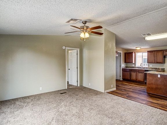 3rd image of 4220 N Plum Ave