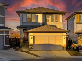 125 S Sage Bluff Close NW, Calgary, AB T3R0X7