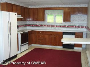 69 W Mount Airy Rd, Shavertown, PA 18708