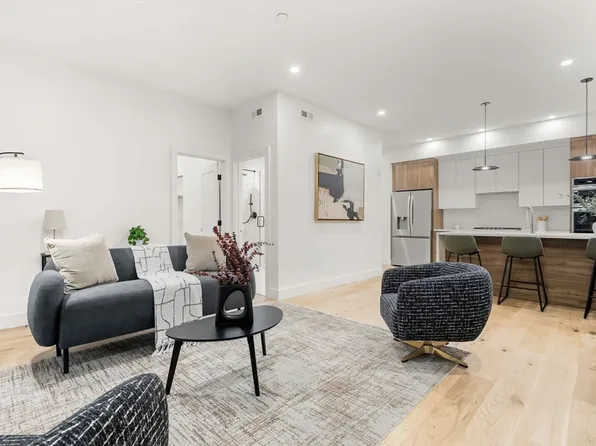 47 Condor St #A202, Boston, MA 02128