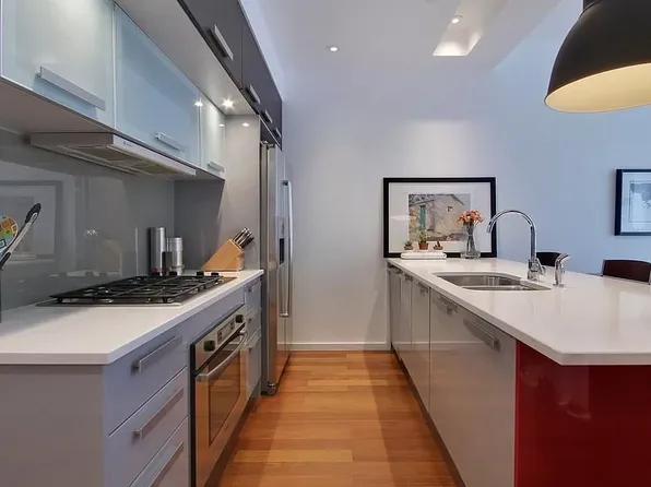 170 North 11th Street image 3 of 9