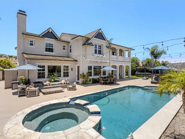 2453 Lapis Rd, Carlsbad, CA 92009