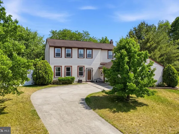 6 Freedom Pl, Sewell, NJ 08080