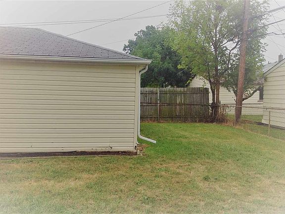 5th image of 22728 Arcadia St