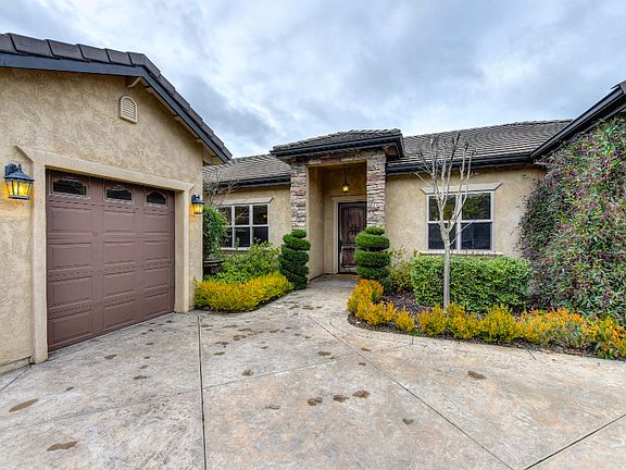 4th image of 3001 Corsica Dr