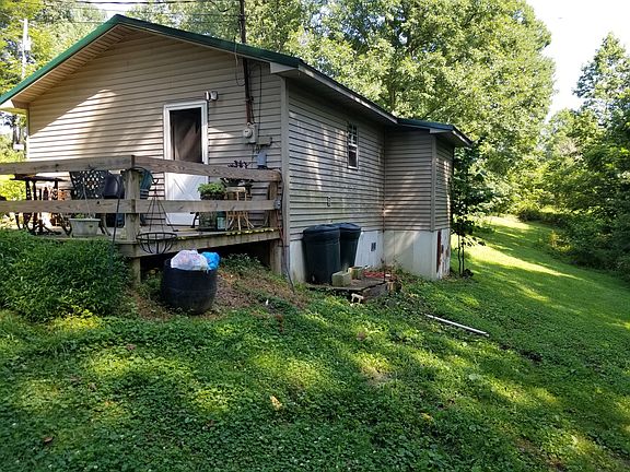 5th image of 271 Westwood Dr