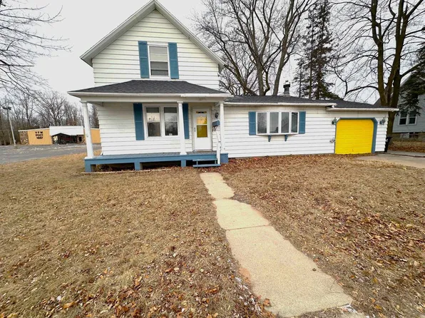 4011 10th St, Menominee, MI 49858