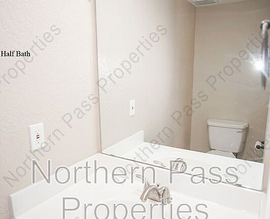 3rd image of 1582 Bengal Dr APT C