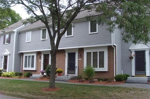 1st image of 303 Foxwood Cir #303