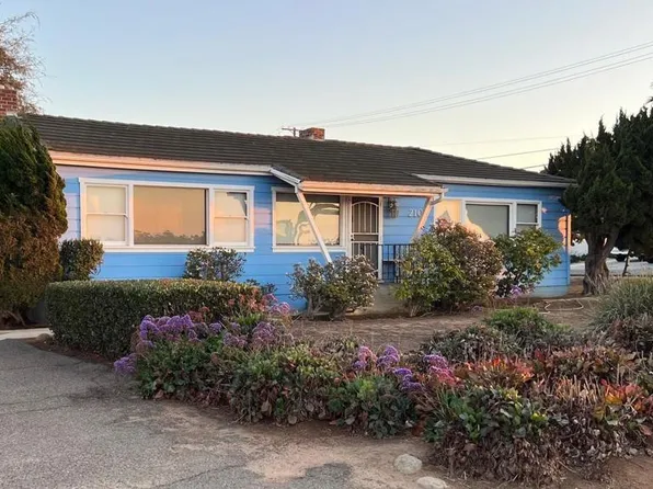 2101 Grandview St, Oceanside, CA 92054