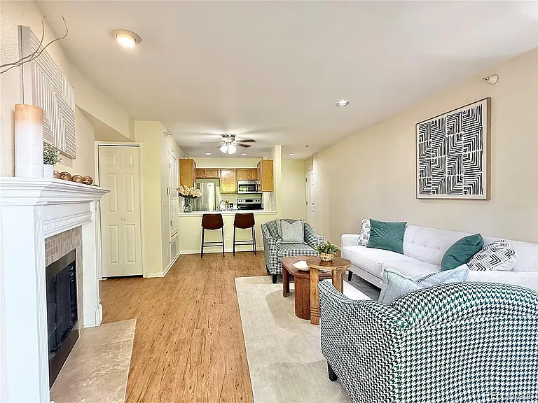 444 S Kittredge St — Photo 15