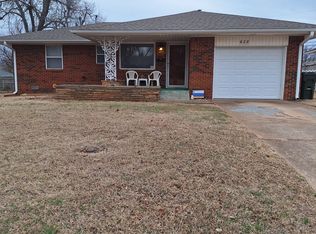 628 E Frolich Dr, Midwest City, OK 73110