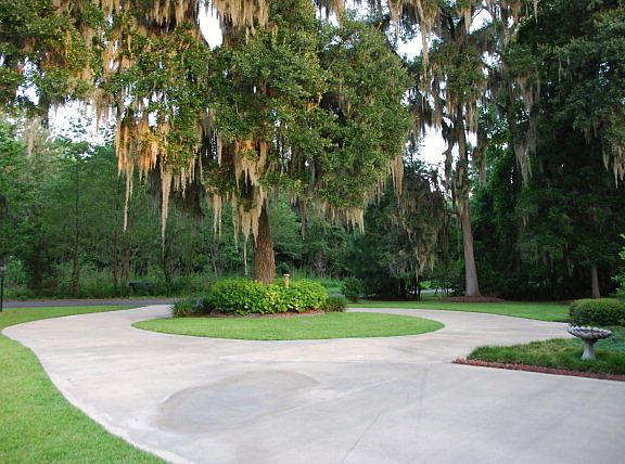 4th image of 125 Henry Dr