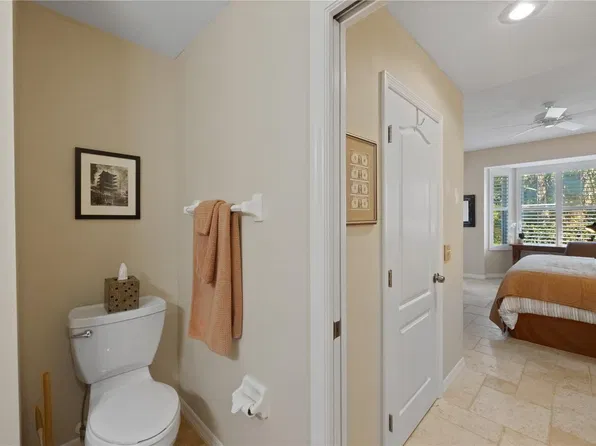 9611 Castle Point Dr Unit 915, Sarasota, FL 34238