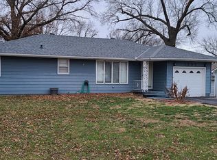 1003 S 7th St, Clinton, MO 64735