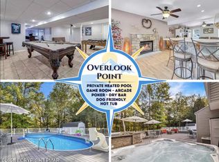 4138 Overlook Ct, East Stroudsburg, PA