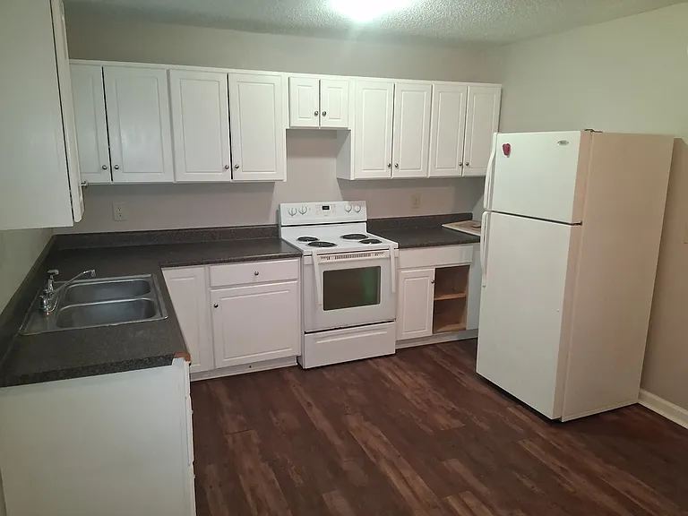2321 Idle Hour Rd #6 — Photo 7