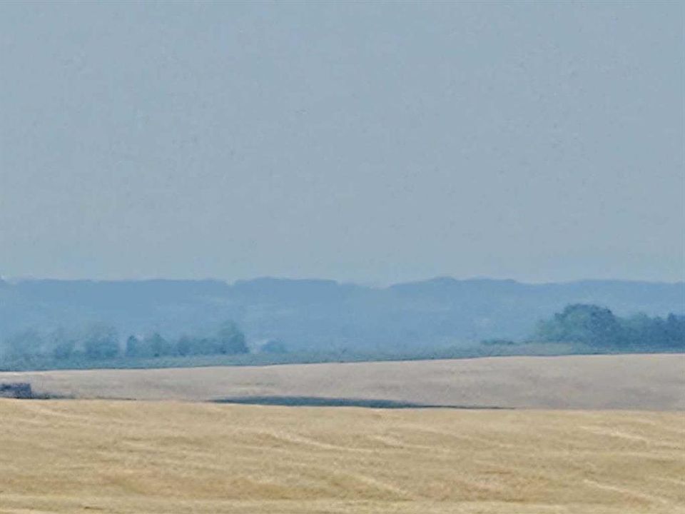 1st image of Symons Valley Rural Rocky