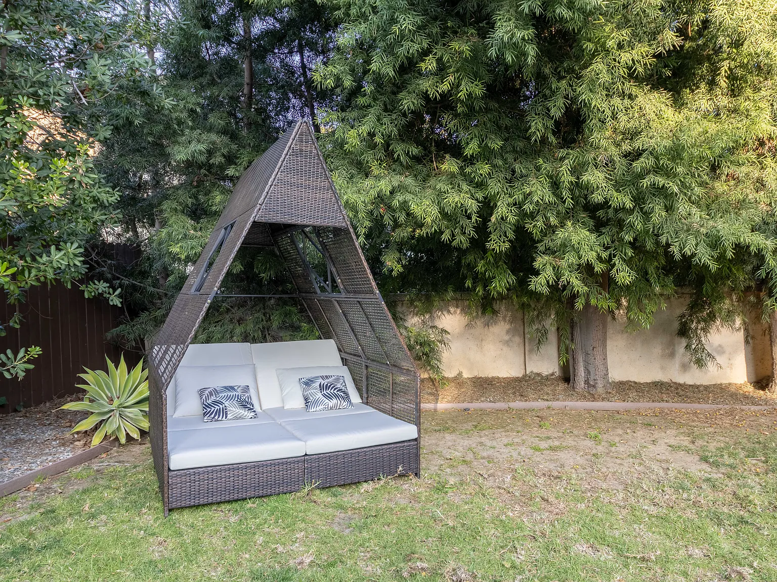 5 bed, 3100 sqft, $18,800 — Photo 4