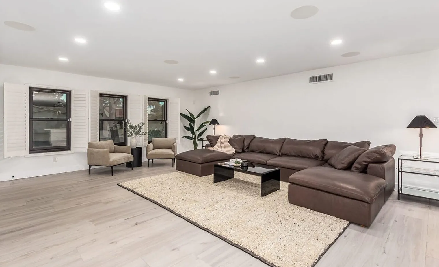 5 bed, 3.0 bath, 2497 sqft, $22,989 — Photo 1