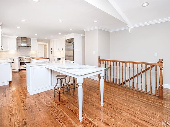 5th image of 4302 Brantleigh Heights Ct