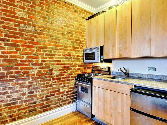 4th image of 448 E 84th St APT 4A