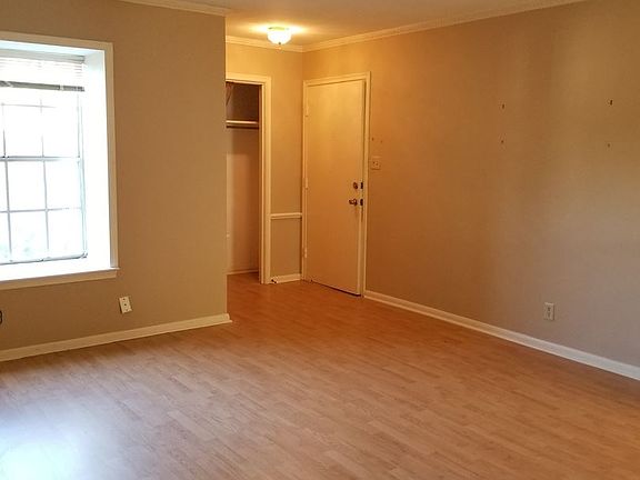 4th image of 3730 Fairfield Ave Unit 217
