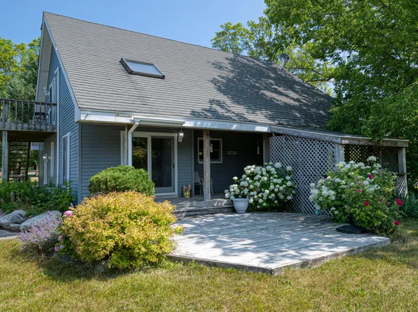 1246 Us Highway 31 S, Kewadin, MI 49648