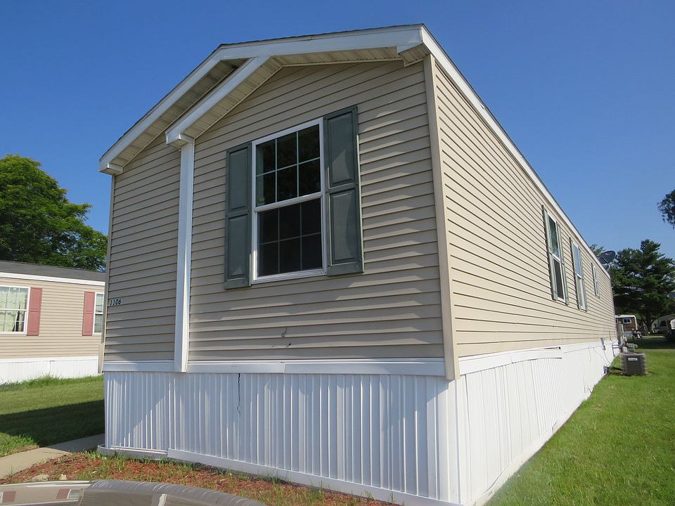 1st image of 1106 White Oak E