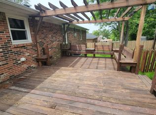 (Undisclosed Address), Lawrenceburg, KY 40342