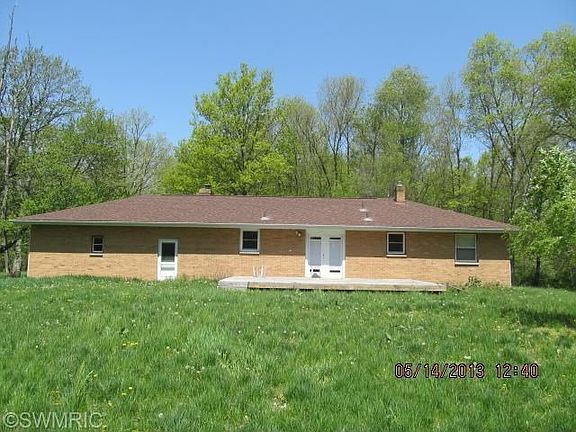 2nd image of 4700 Poplar Ln