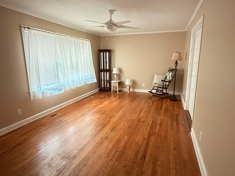 1608 Salem Church Rd — Photo 9