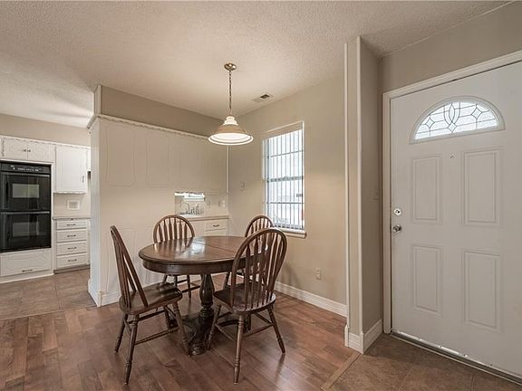 5th image of 1311 Brookdale Dr