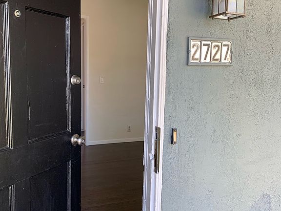 2nd image of 2727 Andreo Ave