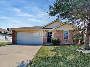 905 Poncho Ln, Haslet, TX 76052