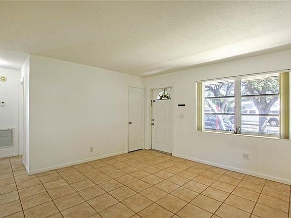 3rd image of 9416 SW 51st St