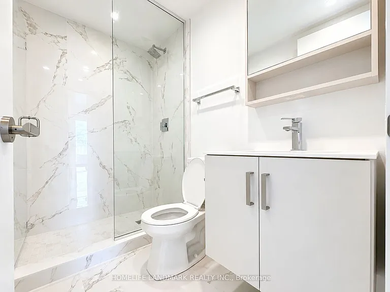 88 Queen St E #5202 — Photo 4