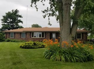 8176 W Oliver Rd, Winnebago, IL 61088