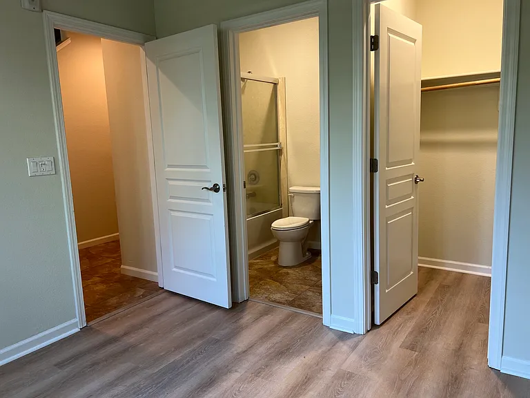 5683 Melodia Cir — Photo 25