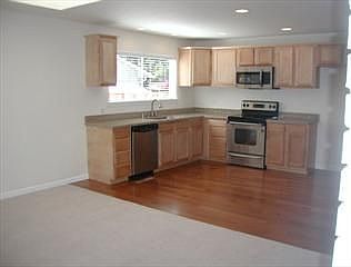 3rd image of 5354 Lassen Ave