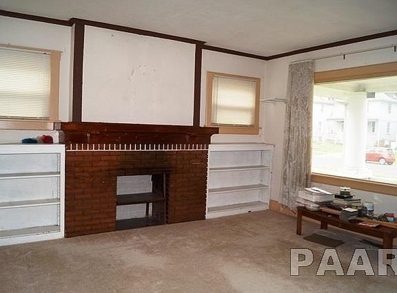 3rd image of 327 E Frye Ave