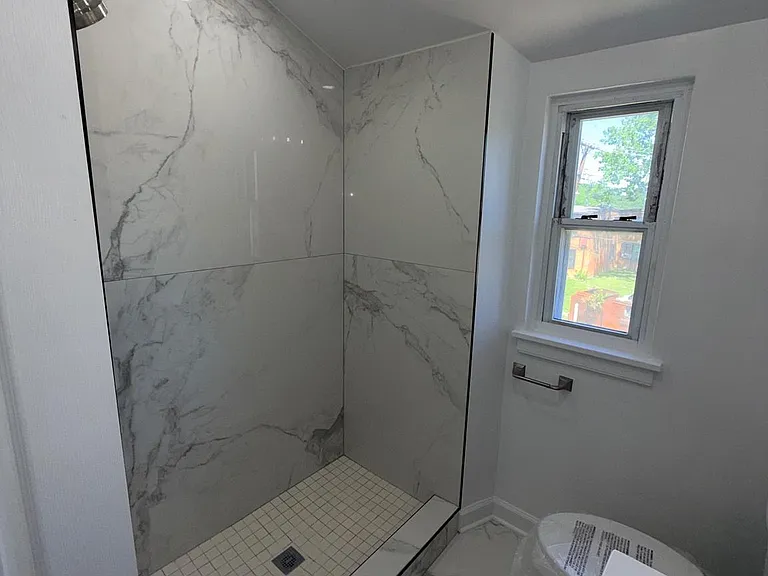 608 Chaplin St SE — Photo 11