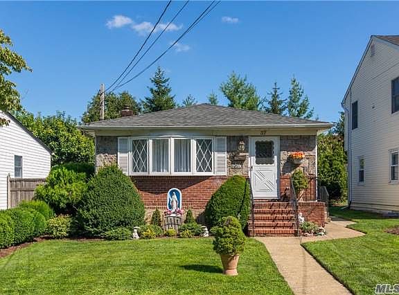 2nd image of 37 Dyckman Ave