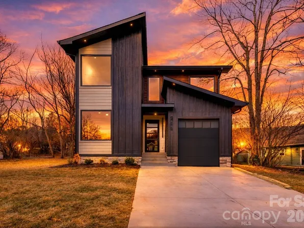 211 Ruby Ave, Black Mountain, NC 28711