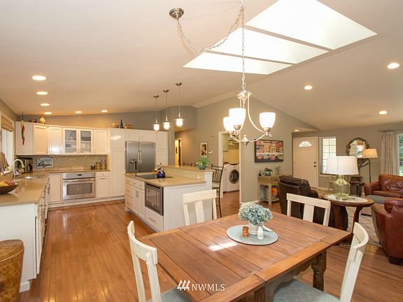 5th image of 14811 44th Avenue NW