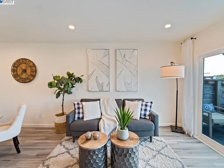 8200 Oceanview Ter #104 — Photo 7