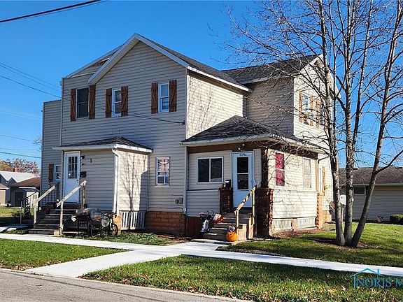 2nd image of 805 E 2nd St